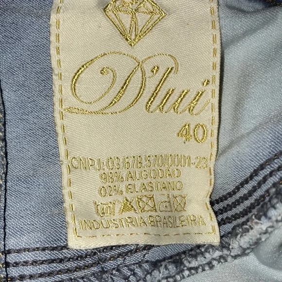 D’LUI distressed shorts from Brazil embroidered embellished back pocket size 10 - Picture 5 of 8